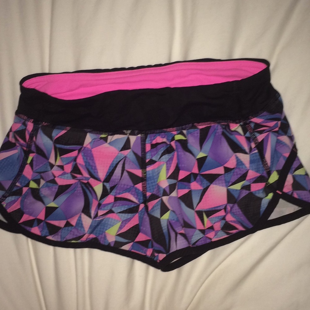 IVIVVA running shorts